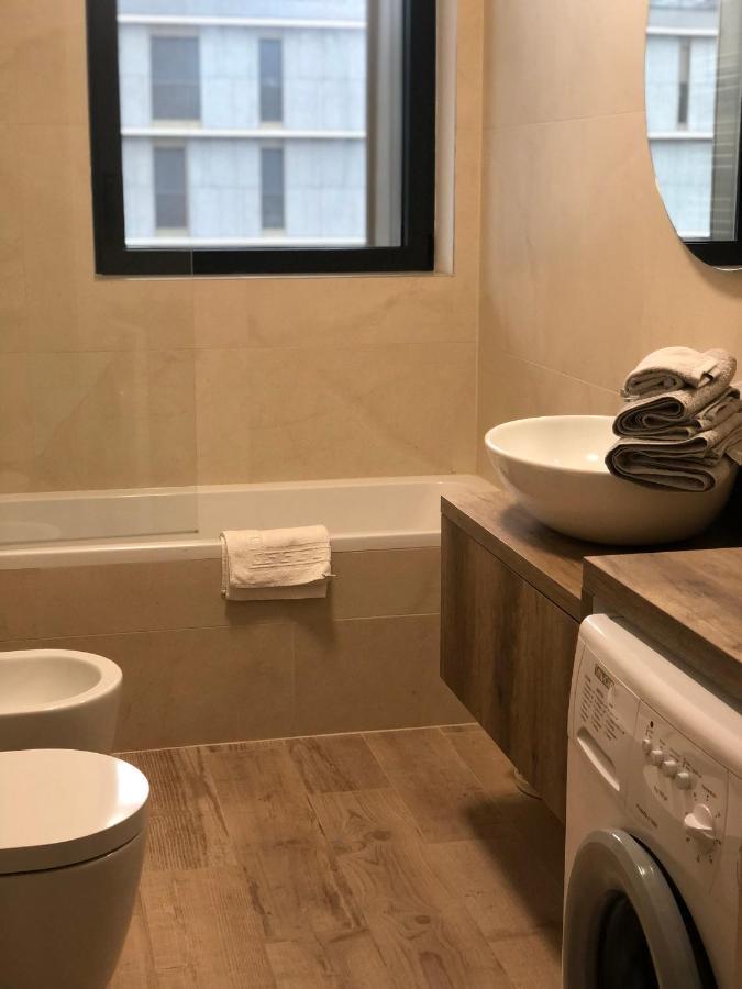 Loft With Terrace In Uptown Milan Near Rho Fiera Apartment Pero Luaran gambar